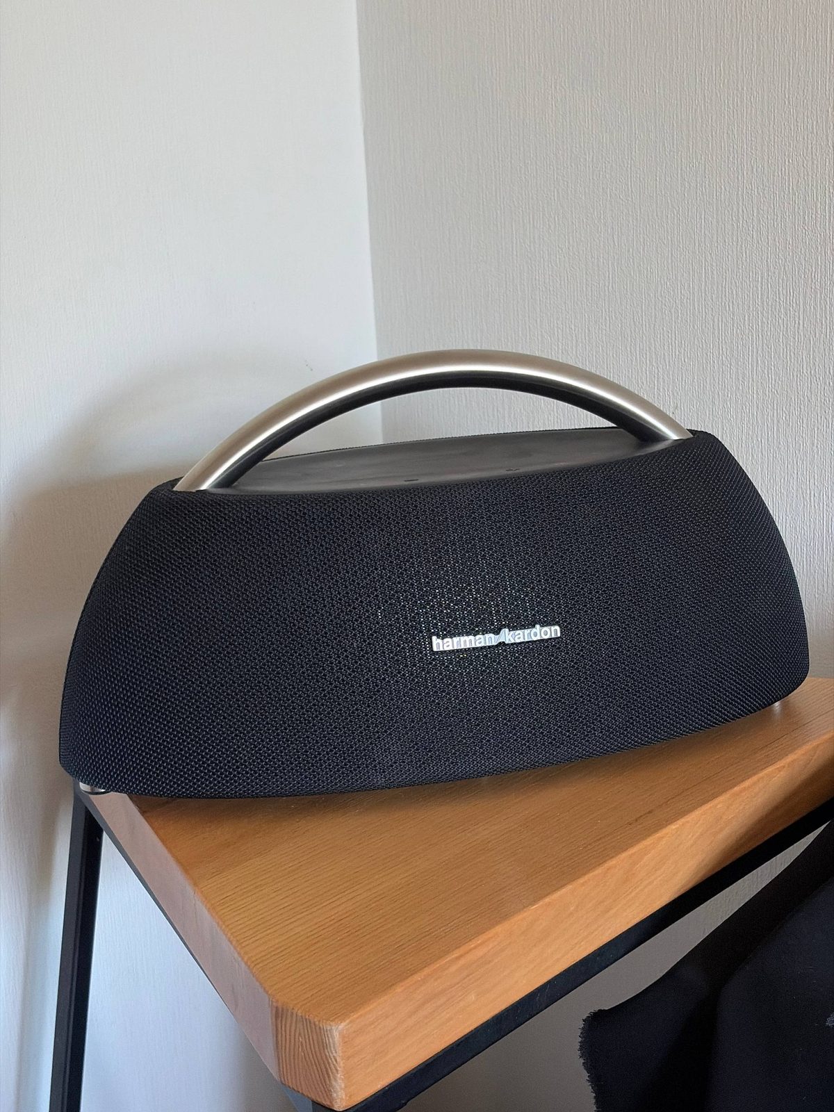 Колонка harmon and kardon